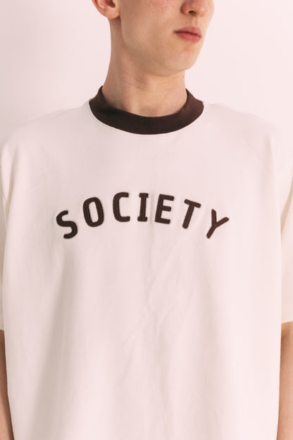 Camiseta boxy "SOCIETY" Branca