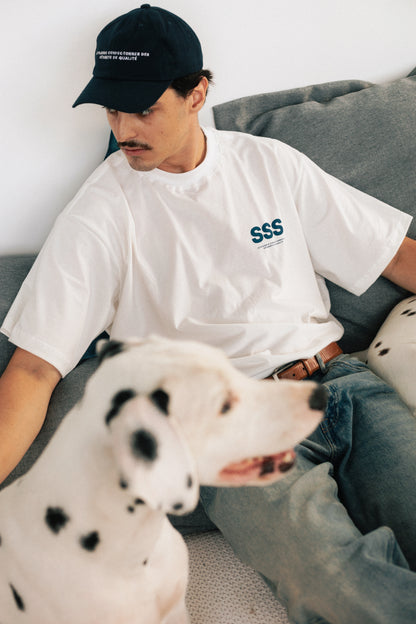 Camiseta Boxy "A Walk in the Park" Off-white