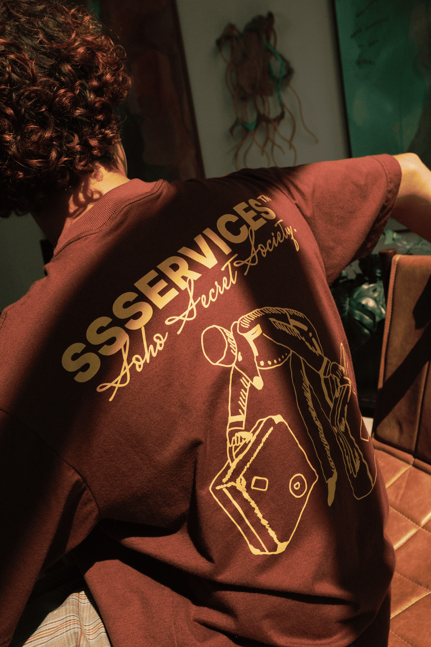 Camiseta Boxy "Hotel Lobby" Bordô